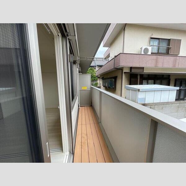 ジュネス前原103号室 バルコニー