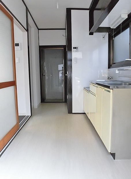 ラ・メール0101号室 下駄箱