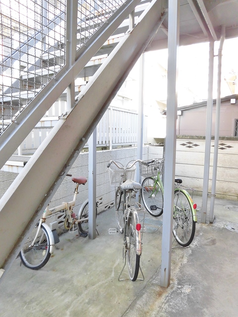 アートフル東村山0201号室 駐輪場スペース