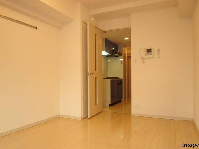 グランド・ガーラ三田3階 広々とした洋室です