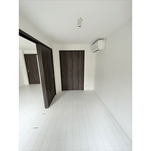 SOLASIA residence南大塚0101号室 リビング