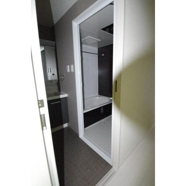 ボワ・デ・コガネ 玄関