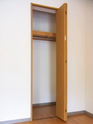 シャラ原宿五番館 洋室２　収納　※別号室の参考写真です(現況優先・仕様違いの場合あり)