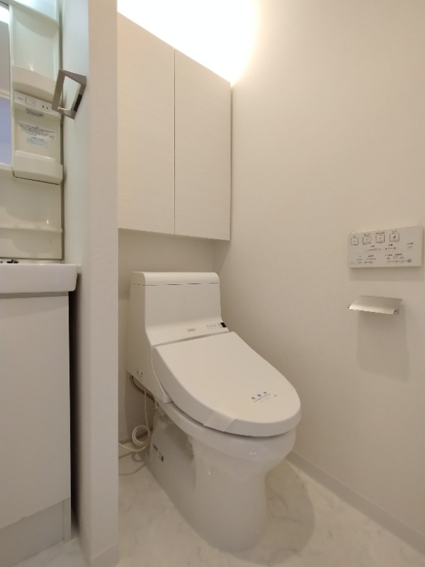 ARTESSIMO GREAS トイレ