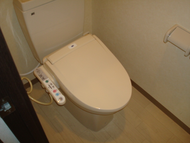 クレセント　ムーン シャワー付トイレ