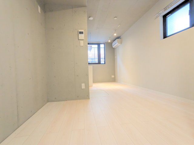 コルク本駒込 リビング