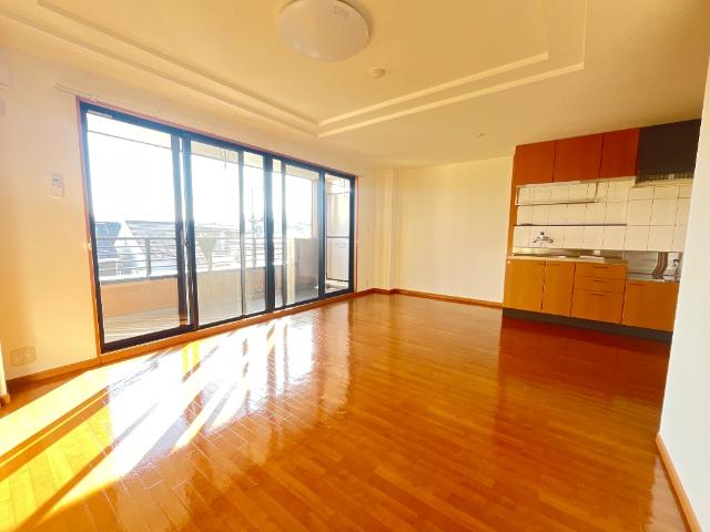 Ｊ．Ｓガーデン303号室 リビング