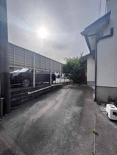 相模原市中央区由野台２丁目戸建 敷地内駐車場