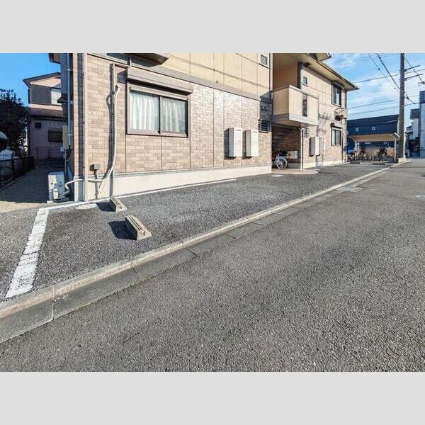 アタラクシア　ABCD 駐車場