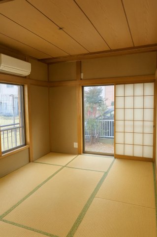 平塚市入野戸建 １階和室