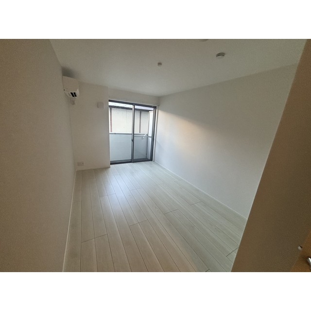 レジデンスウエスト相武台105号室 リビング