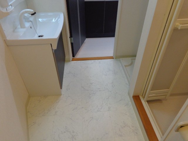 オネスティ桜ヶ丘103号室 洗面脱衣所