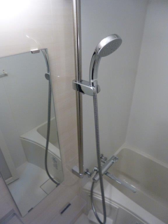 クレイシア八丁畷ステーションサイト7階 お風呂