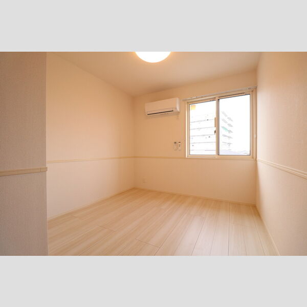 ファミリア.T301号室 洋室(5.7帖)