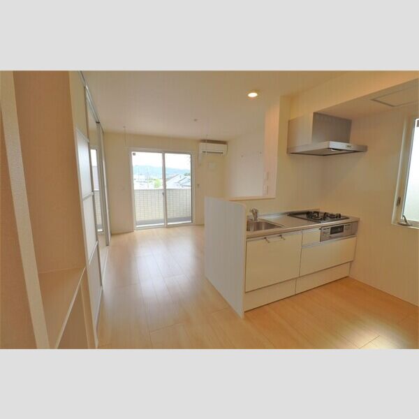 ルーデンス湘南Ⅱ LDK11.2帖