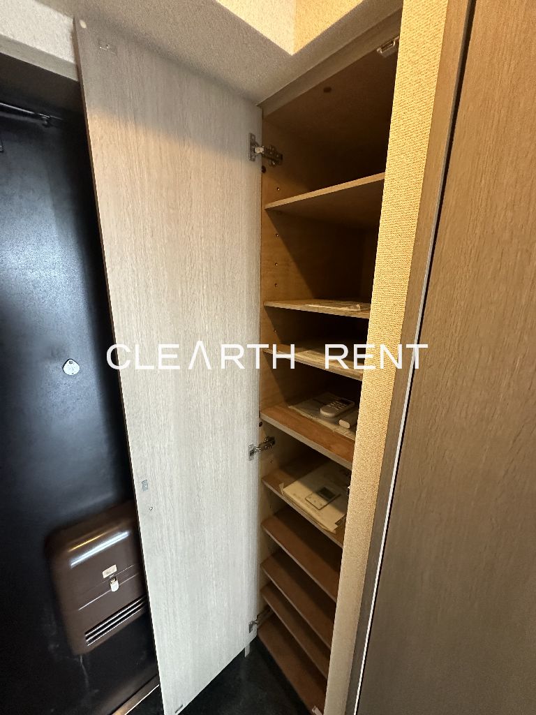 日神パレステージ笹塚第二 ☆たっぷり収納できるシューズボックス