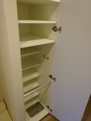 Log練馬／ログ練馬 ログ練馬