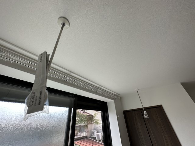 ベル エスペース301号室 室内物干しで雨の日も干せます！浴室には浴室乾燥機も付いてます♪