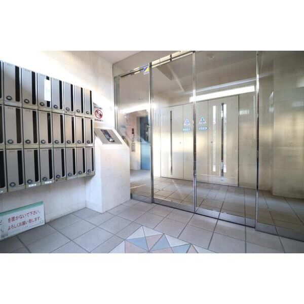 ヴィヴァーチェ日吉 エントランス