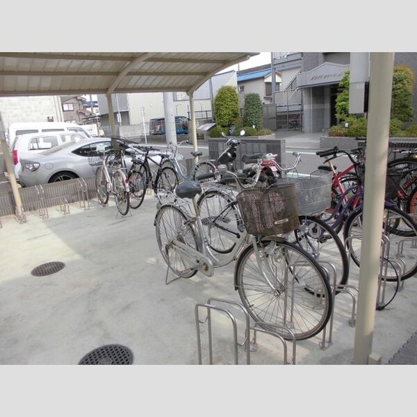 レガロ南水元 駐輪場