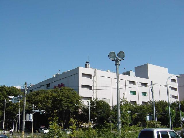 グリーンヒルズ ボンベルタ（百貨店）まで1,800ｍ