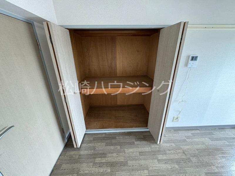 富士コーポ4階 収納