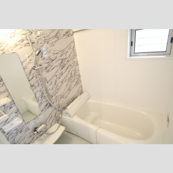 クレール扇105号室 追い焚き・乾燥機能付きの一坪バス!