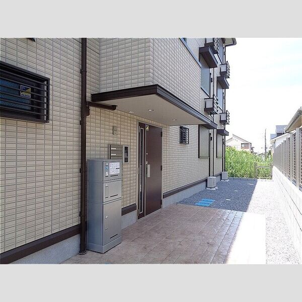 グラン シャルール101号室 オートロック