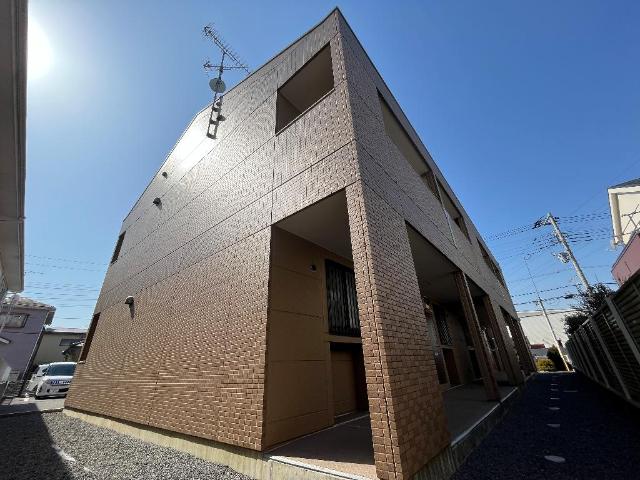 Ritz Elamica 外観写真（昼）