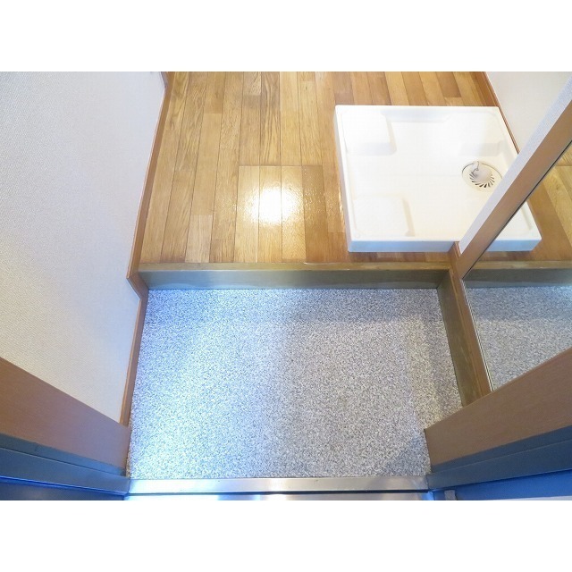 パルムドールハイム0102号室 同建物別部屋の参考画像