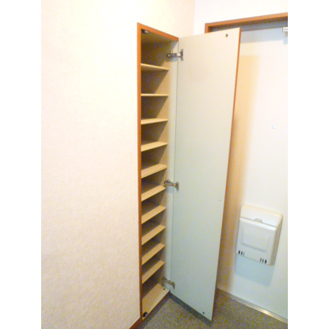 アンプルール フェール グランディオーズ 玄関