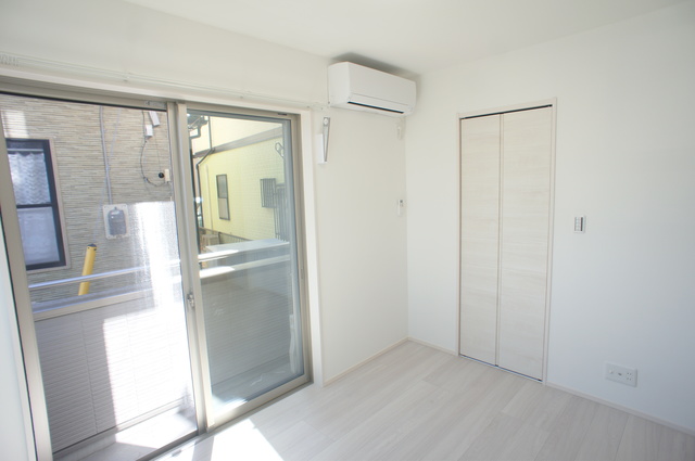 ルミエール・エタンセルｓｅｐｔ0105号室 明るい洋室です