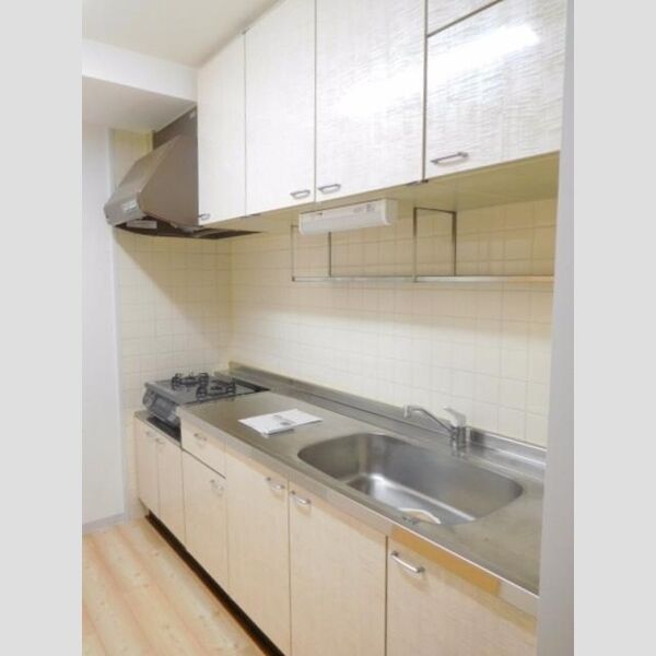 ワイズエメリールU1204号室 キッチン