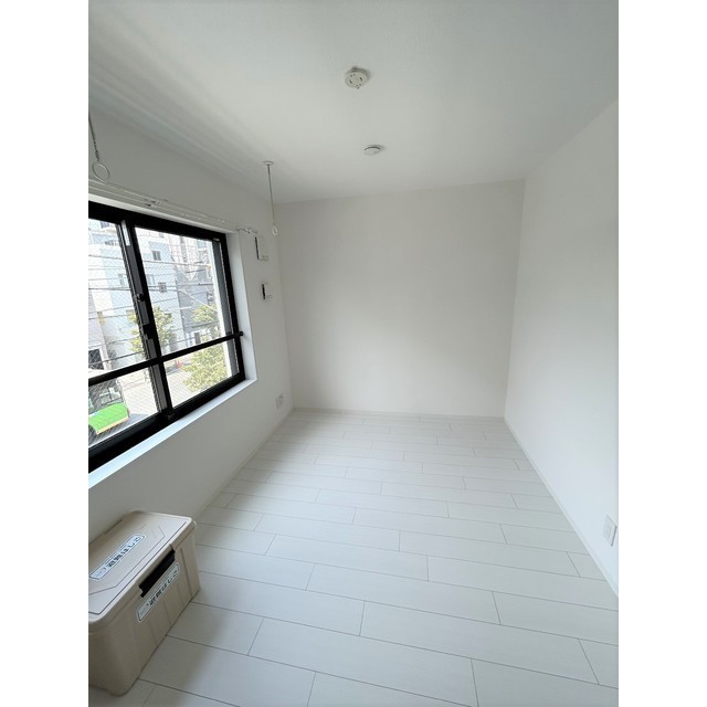 SOLASIA residence南大塚0302号室 リビング