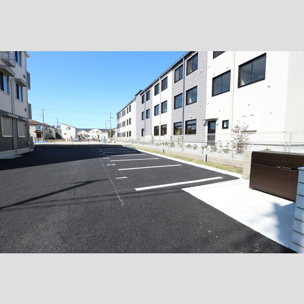 メゾン・エール 駐車場