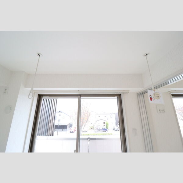 ベルフルール壱番館201号室 室内物干し