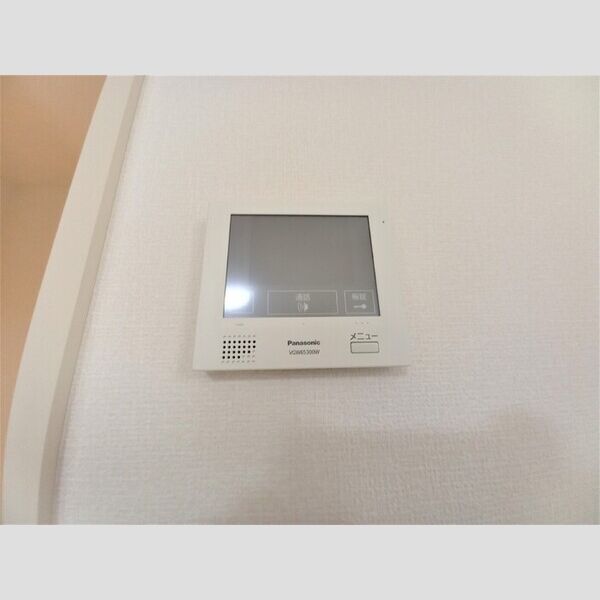 ロイヤルヒル越谷201号室 モニター付きインターホン