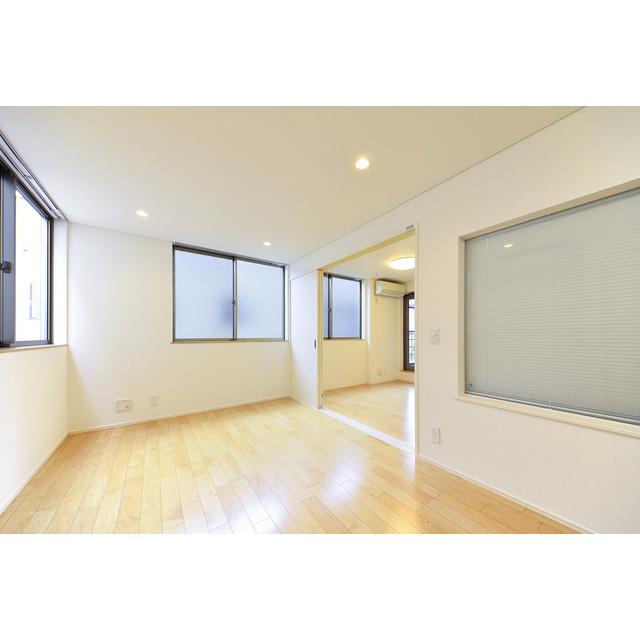 グランエッグス自由が丘W 居室、リビング