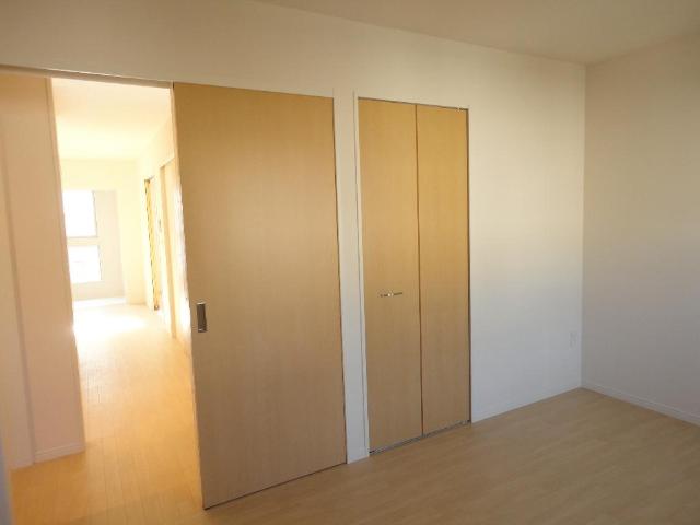 Flat Takata 室内