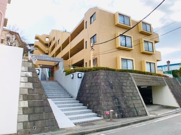 パークアベニュー2階 外観