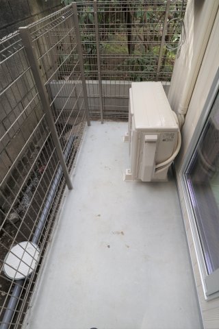 T＆FレジデンスⅥ101号室 バルコニー