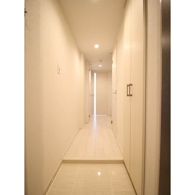 プレール・ドゥーク赤塚405号室 玄関