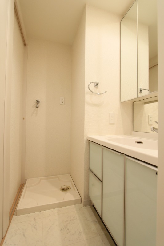 カスタリア北上野1004号室 同建物別部屋の参考画像