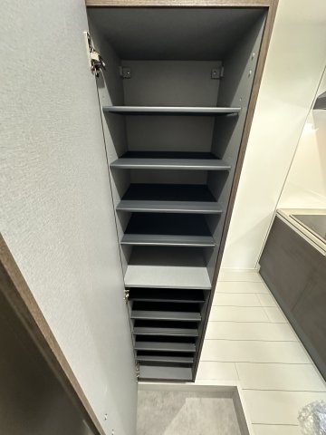 ベイハウス金沢文庫102号室 クローゼットタイプで収納力豊富です♪