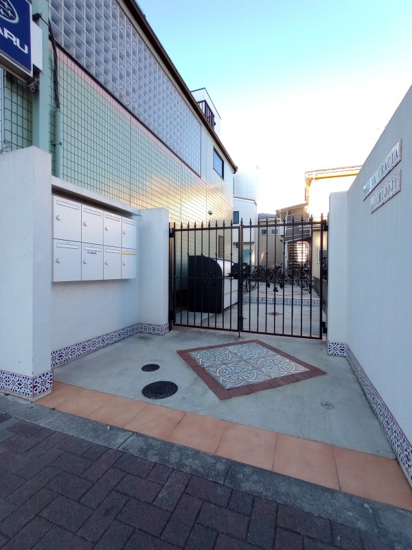 ソルナクレイシア吉祥寺2階 エントランス