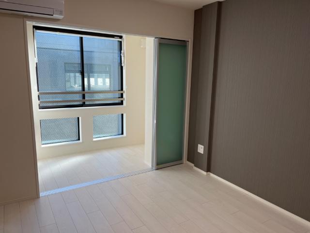 エターナル 室内