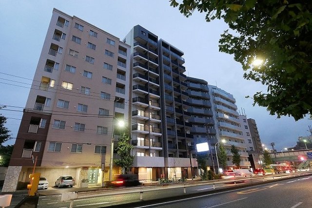 ベルグレード王子DUE6階 外観