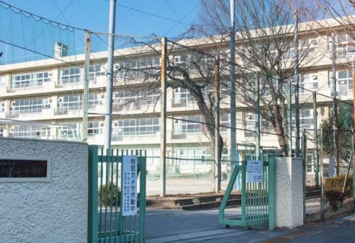 緑と海辺のフロレッタ 【中学校】町田市立鶴川第二中学校まで487ｍ