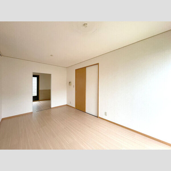 コアロード101号室 LDK