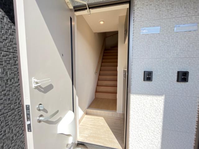 パピヨン・シャルム 玄関